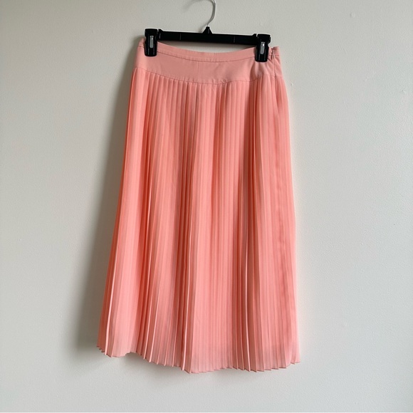 J Crew Elegant Pleated Skirt size 2 - Picture 2 of 8